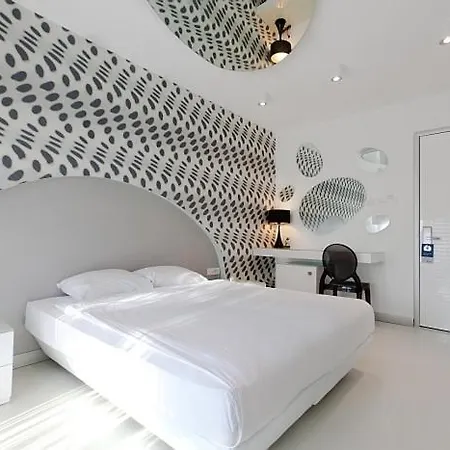 Villasaray & Hotell 3*