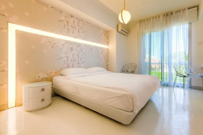 Villasaray & Hotel