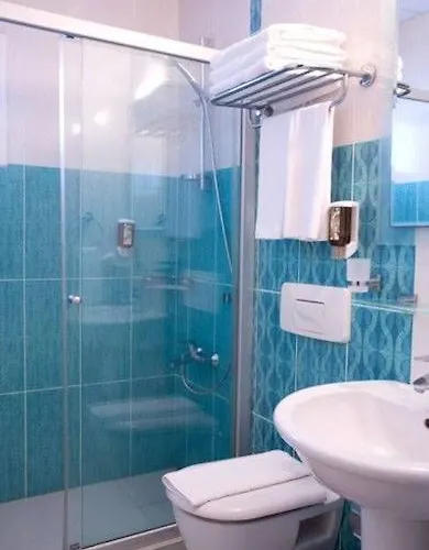 Villasaray & 3*