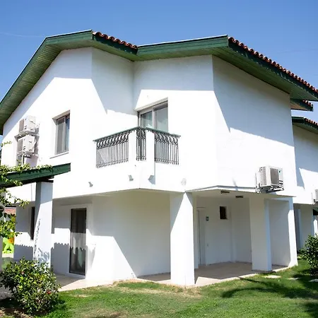 Villasaray & Çeşme