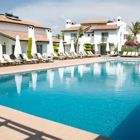 Отель Villasaray & 3*