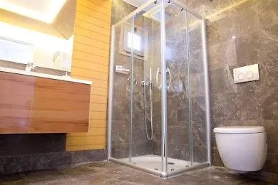 Villasaray & ホテル