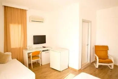 Villasaray & ホテル Çeşme